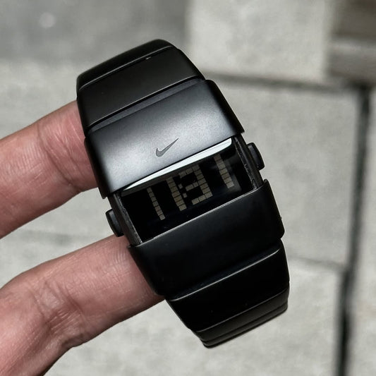 D-line Digital Black